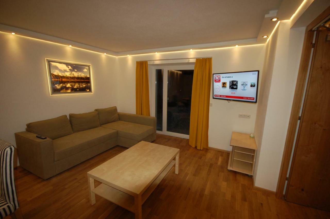 Alpenmond Appartment Halbmond Leutasch Kültér fotó