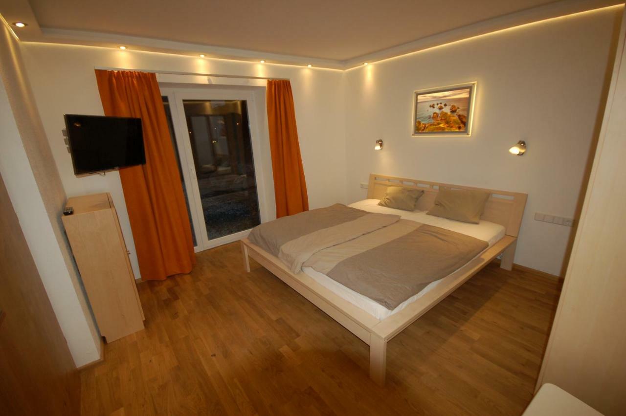 Alpenmond Appartment Halbmond Leutasch Kültér fotó